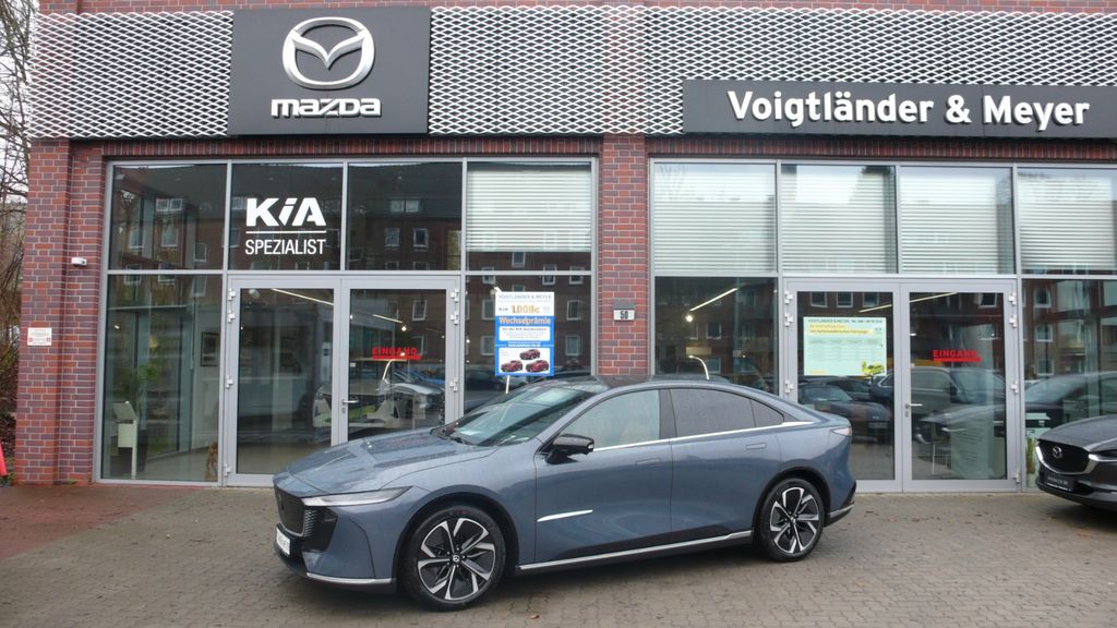 Mazda 6e 5.000 km 42.885 &euro; Hamburg 22049