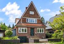 Haus zum Kaufen in Hamburg Marienthal 1.376.000 € 220 m²