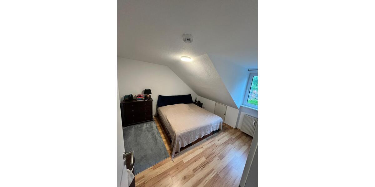 Dachgeschoßwohnung Hamburg Bahrenfeld - 2.5 Zimmer, 50 m&sup2;, 289.000&euro; | Angebot:26667620