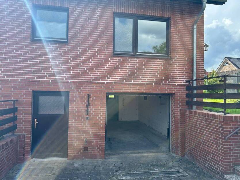 *** Großes Zweifamilienhaus mit viel Platz & Raum für 2 Generationen oder zum Arbeiten & Wohnen ***
