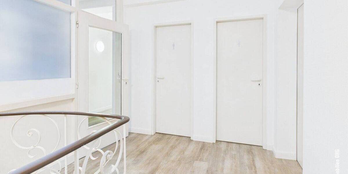 Gewerbeobjekt Buxtehude - 5 Zimmer, 157 m&sup2;, 1.570&euro; | Angebot:26275829