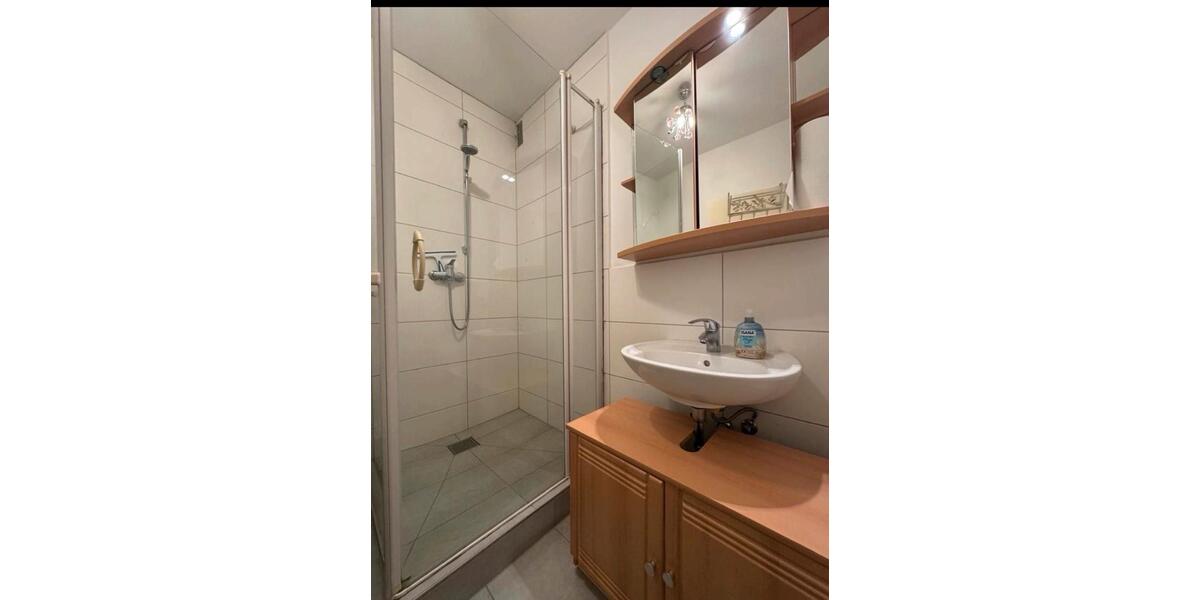 Etagenwohnung Hamburg Wandsbek - 2 Zimmer, 76 m&sup2;, 285.000&euro; | Angebot:27081505