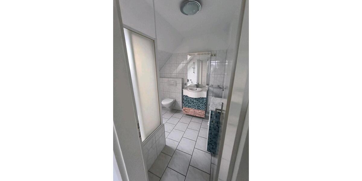 Dachgeschoßwohnung Kisdorf - 4 Zimmer, 85 m&sup2;, 1.400&euro; | Angebot:26374309