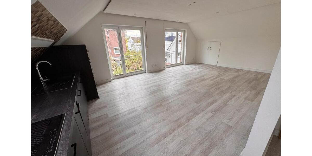 Dachgeschoßwohnung Buxtehude - 2.5 Zimmer, 76 m&sup2;, 950&euro; | Angebot:26446962