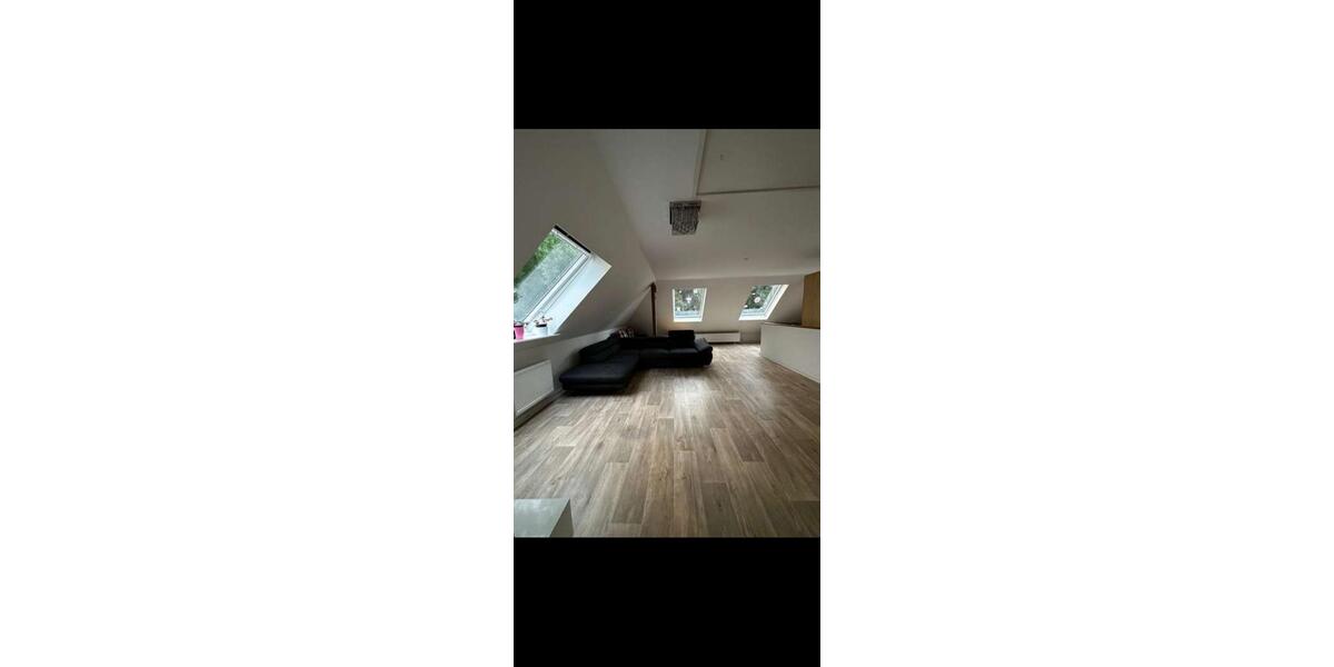 Dachgeschoßwohnung Reinbek - 2 Zimmer, 60 m&sup2;, 1.200&euro; | Angebot:26351918