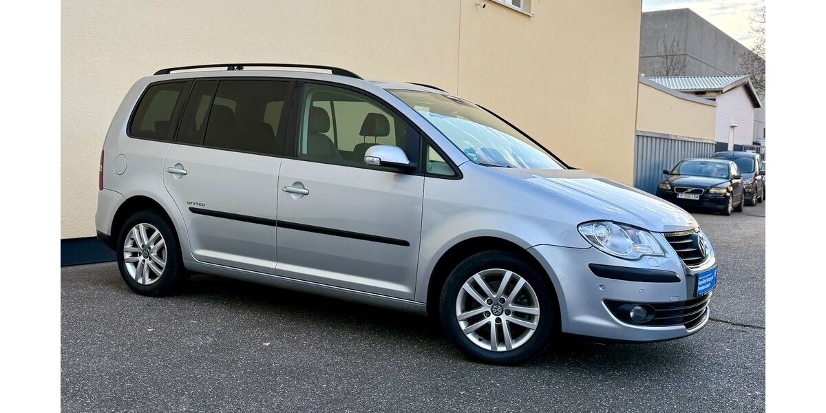 VW Touran 178.521 km 6.290 &euro; Hamburg 20537