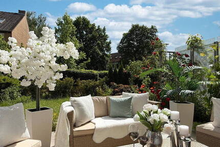 Haus Hamburg Poppenbüttel - 6 Zimmer, 145 m&sup2;, 649.700&euro; | Angebot:26859248