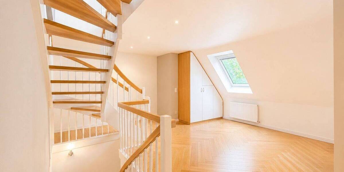 Einfamilienhaus Pinneberg - 1 Zimmer, 336 m&sup2;, 1.250.000&euro; | Angebot:26818465