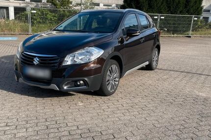 Suzuki (SX4) S-Cross 61.000 km 13.800 &euro; Norderstedt 22844