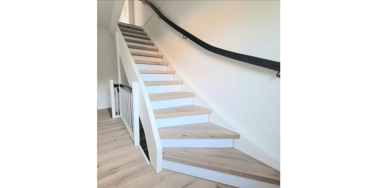 Provisionsfrei* Sonniger Garten mit modernem Traumhaus nahe Internationale Schule - Reihenmittelhaus Hamburg Altona | Angebot:26227930