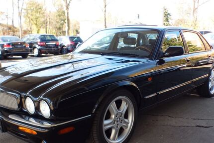 Jaguar XJ 72.500 km 14.999 &euro; Hamburg 22559