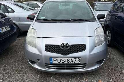 Toyota Yaris 200.000 km 1.900 € Hamburg 22147