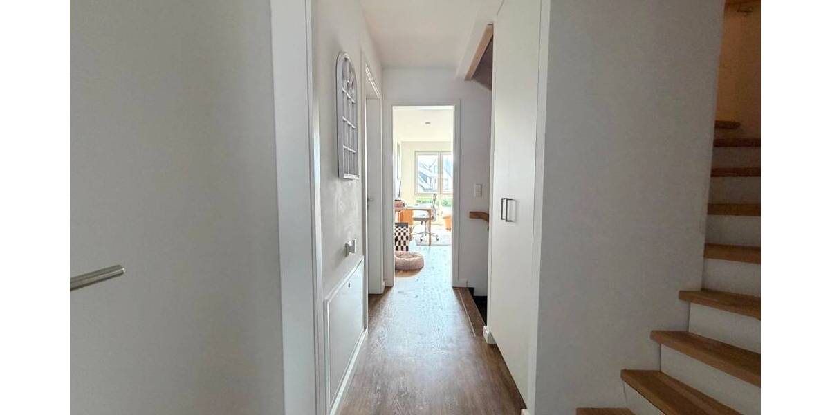 Reihenmittelhaus Norderstedt Garstedt - 5 Zimmer, 152 m&sup2;, 1.850&euro; | Angebot:26389018