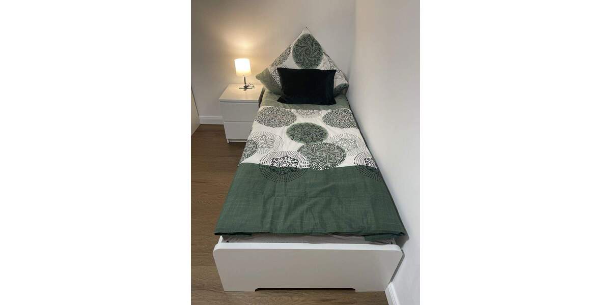 Etagenwohnung Hamburg Rahlstedt - 5 Zimmer, 118 m&sup2;, 3.990&euro; | Angebot:25657547