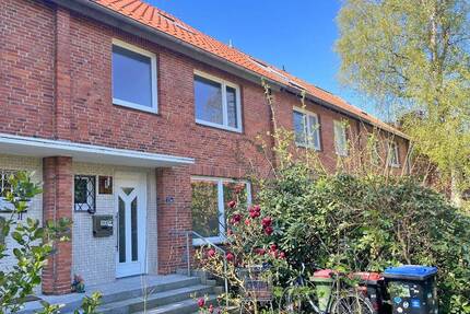 Haus Hamburg Rahlstedt - 5 Zimmer, 130 m&sup2;, 2.100&euro; | Angebot:26475671