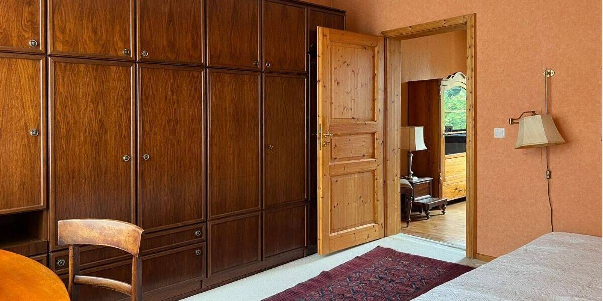 Mehrfamilienhaus, Wohnhaus Pinneberg - 8 Zimmer, 160 m&sup2;, 430.000&euro; | Angebot:26820732