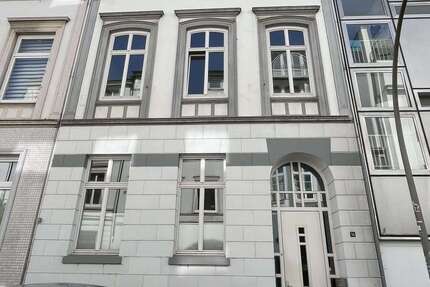 Haus zum Mieten in Hamburg 5.024,80 € 333 m² 12 zimmer