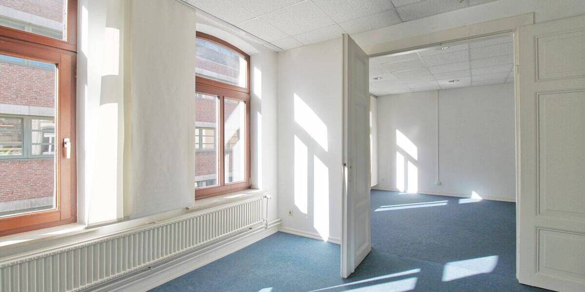 Gewerbeobjekt Hamburg Harburg - 6 Zimmer, 100 m&sup2;, 950&euro; | Angebot:25675973