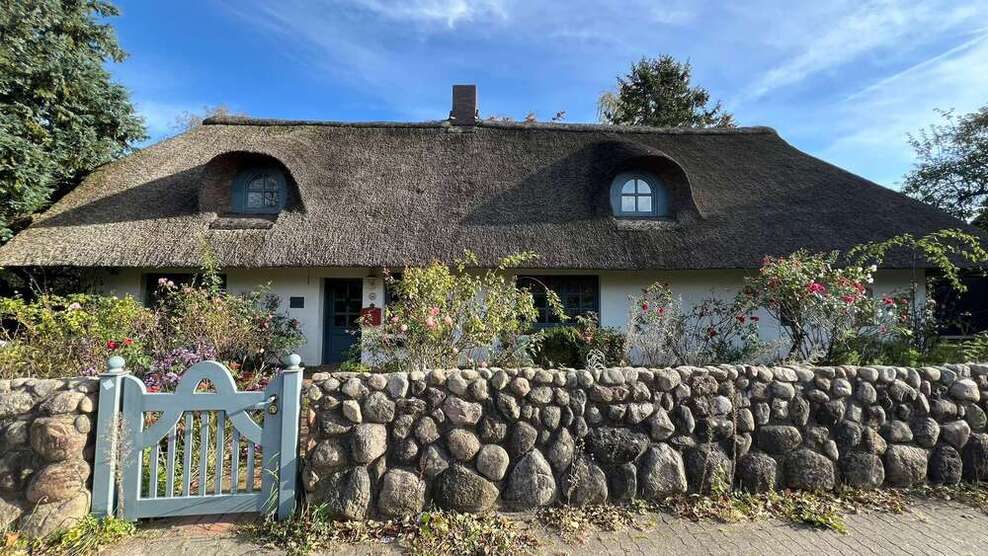 Haus zum Kaufen in Alveslohe 295.000 € 201 m²