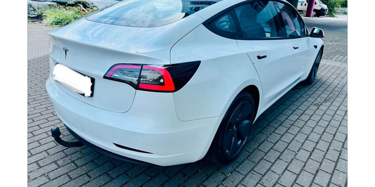 Tesla Model 3 159.000 km 19.499 &euro; Hamburg 22047