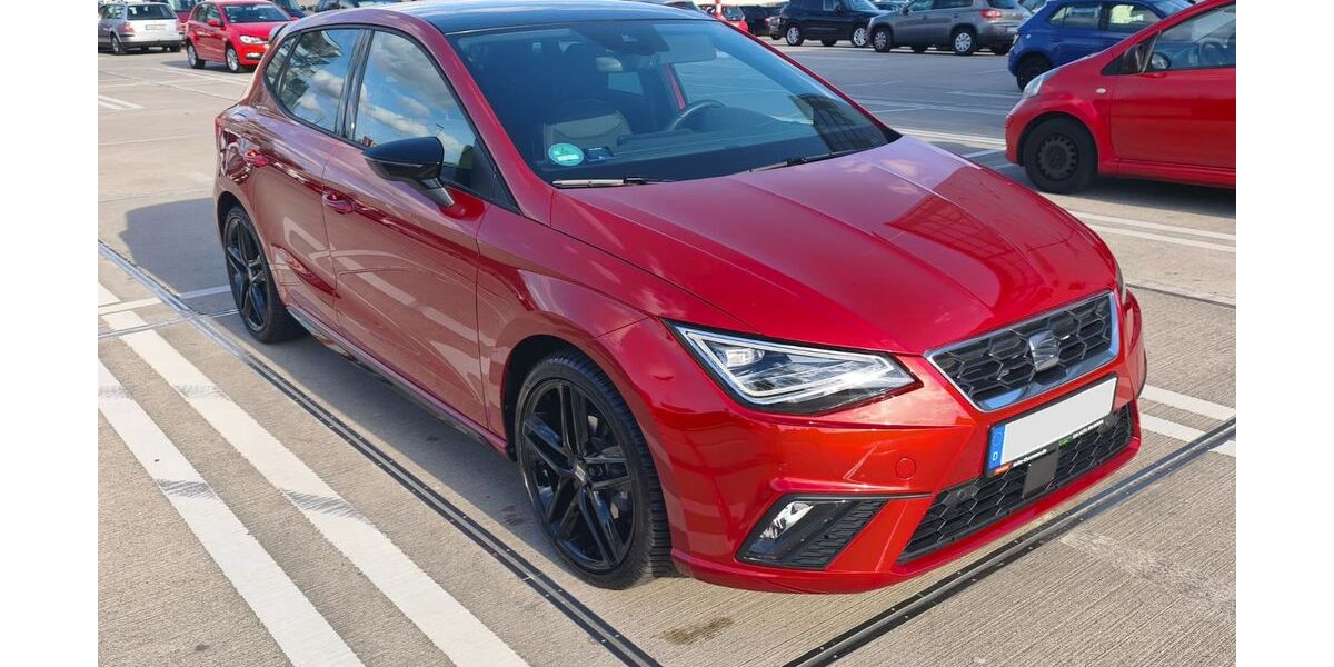 Seat Ibiza 6.600 km 25.900 &euro; Hamburg 22041