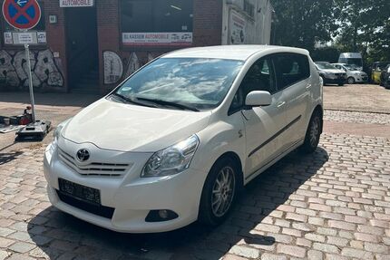Toyota Verso 245.329 km 4.900 € HAMBURG 22113