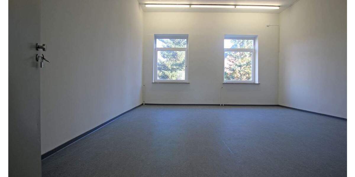 Gewerbeobjekt Geesthacht - 1 Zimmer, 699 m&sup2;, 2.640&euro; | Angebot:25702070