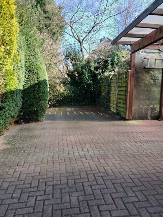 über 300 m2 WflNfl. - xxl Landhaus für 2 Familien oder große Familie - FREI - 2 x 5 Zimmer - Kamin - Sauna - riesiger Keller -