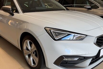 Seat Leon 28.614 km 24.900 &euro; Hamburg 22143