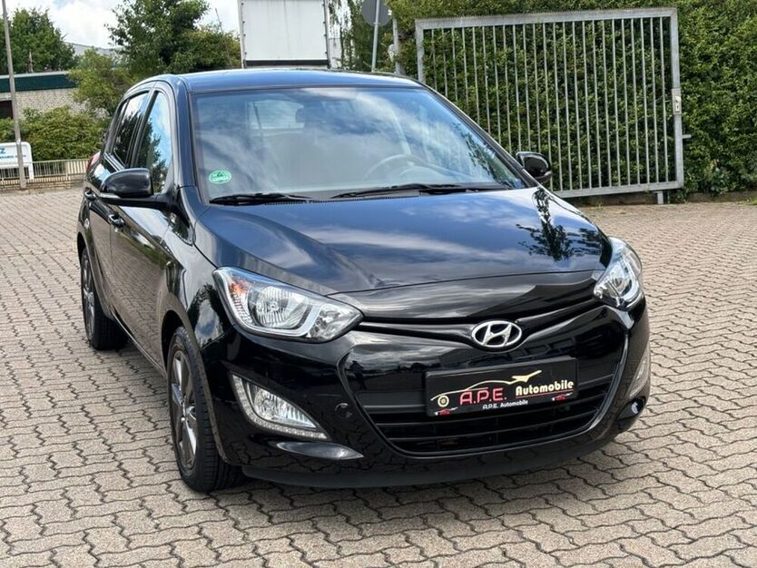 i20