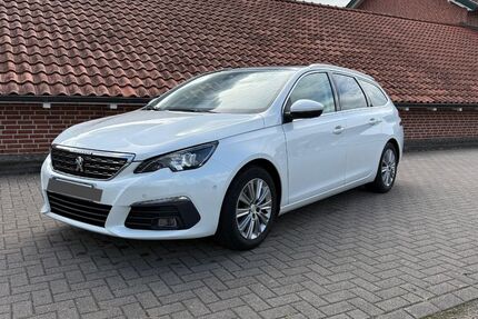 Peugeot 308 178.000 km 8.499 &euro; Hamburg 21073