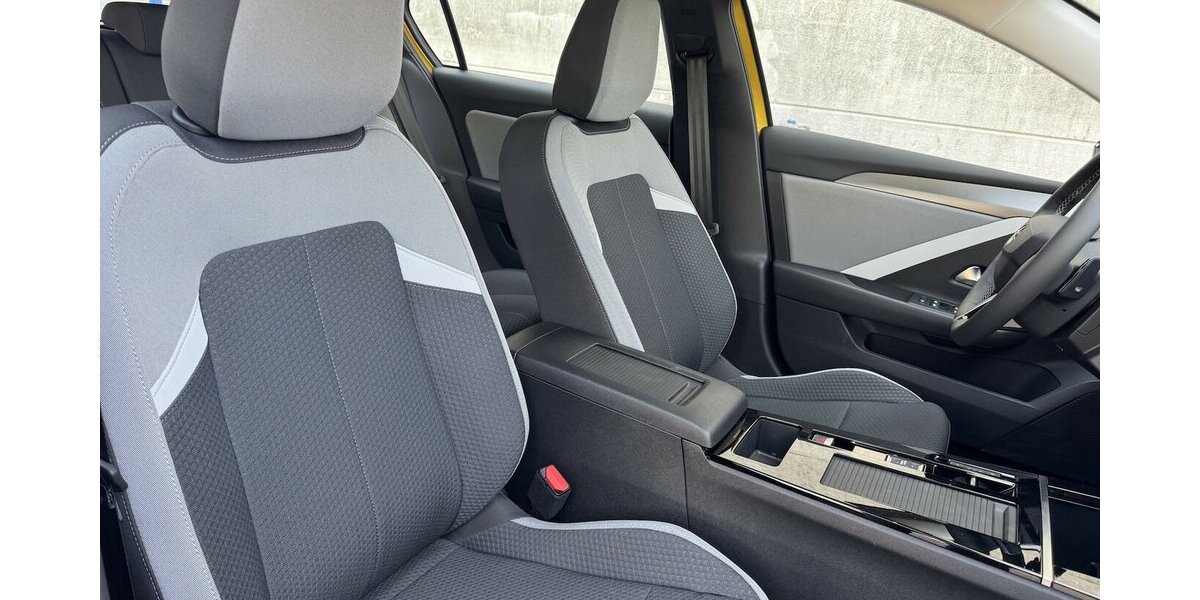 Opel Astra L Kult Gelb 1.001 km 19.999 &euro; Hamburg 22339