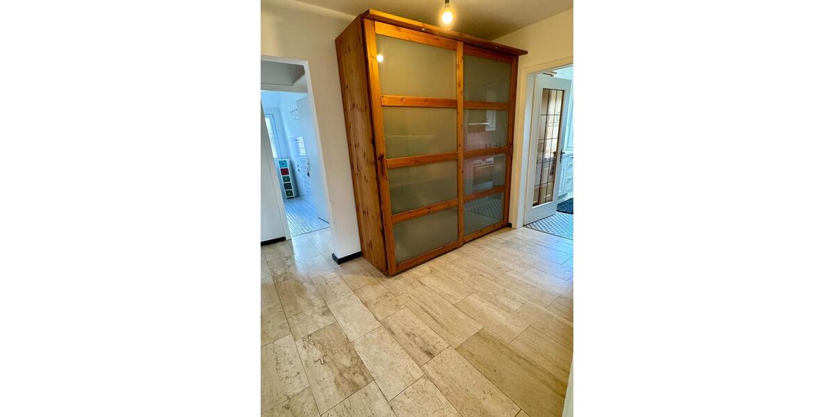 Dachgeschoßwohnung Hamburg Altona - 2.5 Zimmer, 89 m&sup2;, 1.300&euro; | Angebot:26123736