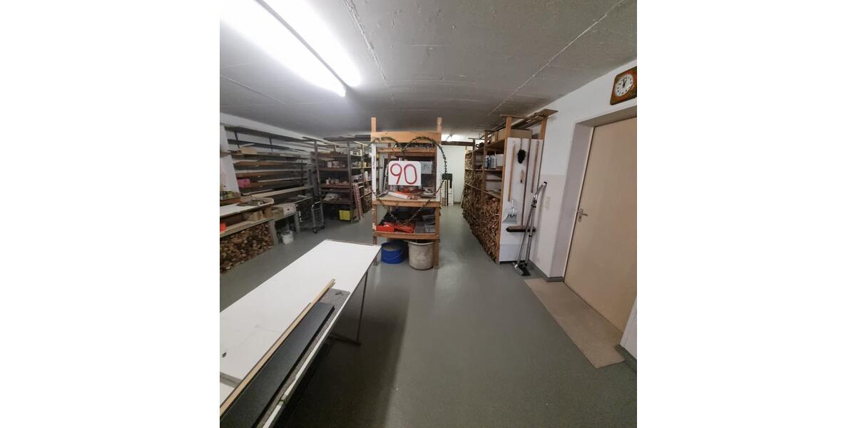 2 Generationen-Haus 806 qm² Wfl 280 qm² = 3.393 €qm² 8 zimmer