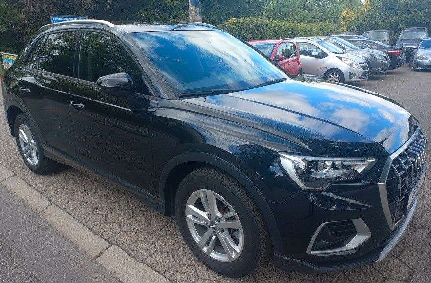 Audi Q3 47.353 km 24.400 &euro; Hamburg 21031