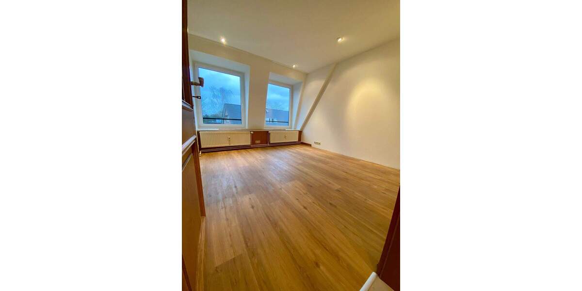 Großzügige 3-Zimmer-Wohnung im Ortskern von Bergstedt 3 zimmer