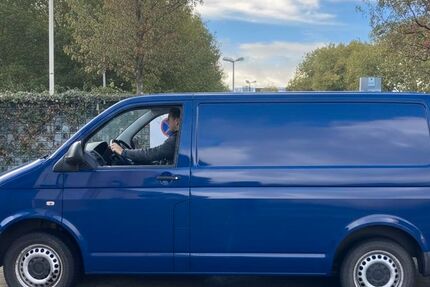 VW T5 Transporter 216.000 km 9.600 &euro; Hamburg 20359