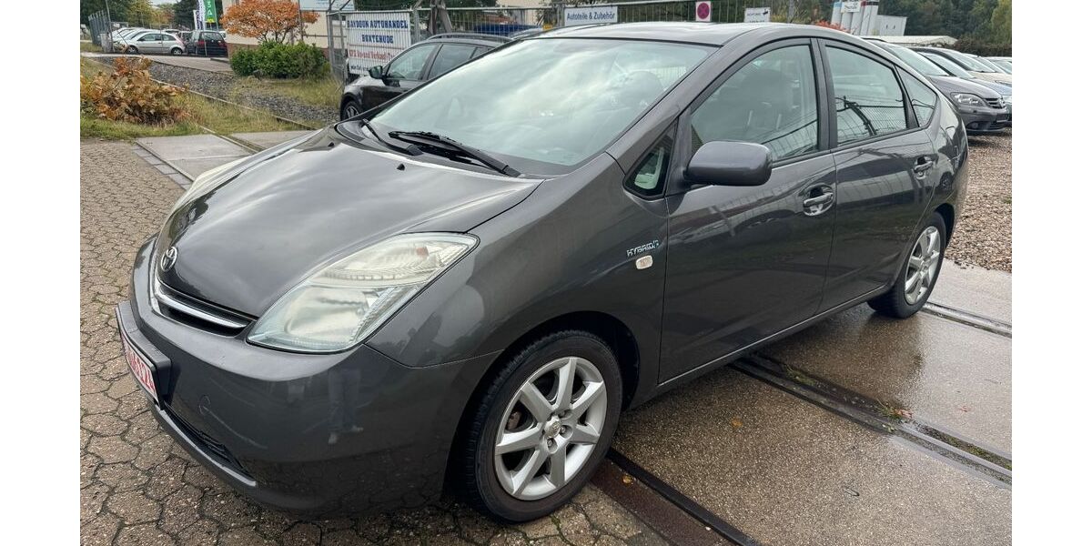 Toyota Prius 198.000 km 5.999 &euro; Buxtehude 21614