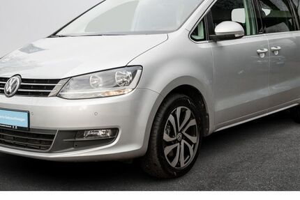 VW Sharan 105.320 km 26.839 &euro; Hamburg 22457
