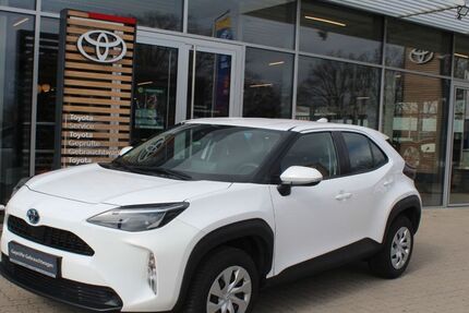 Toyota Yaris Cross 64.783 km 22.590 &euro; Wedel 22880