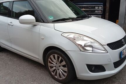 Suzuki Swift 113.000 km 5.990 &euro; Hamburg 21037