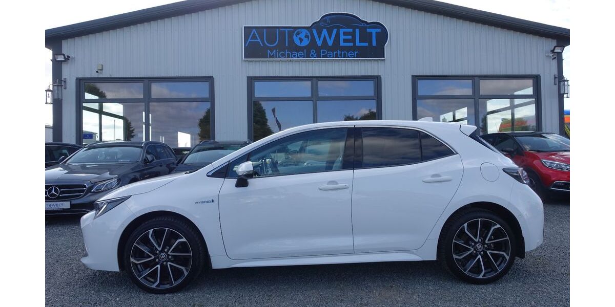 Toyota Corolla 25.570 km 21.990 &euro; Beckdorf 21643