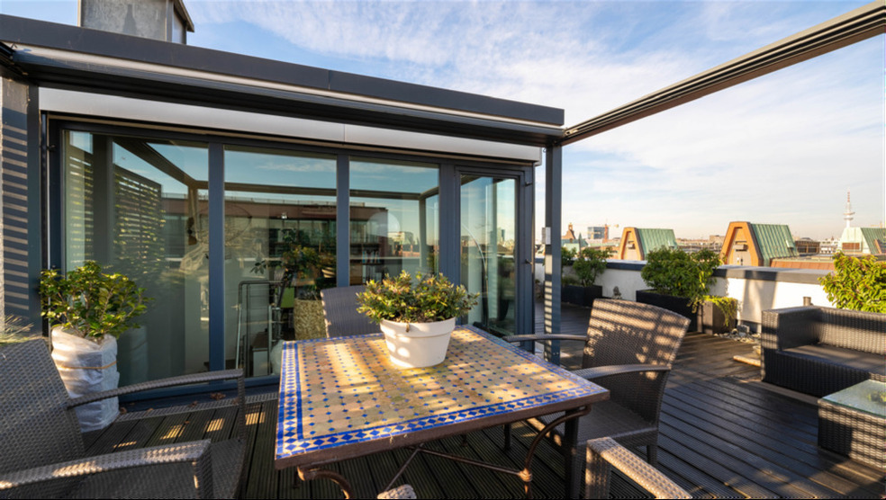 Über den Dächern der Hafencity: Hochwertige Wohnung mit großer eigener Dachterrasse