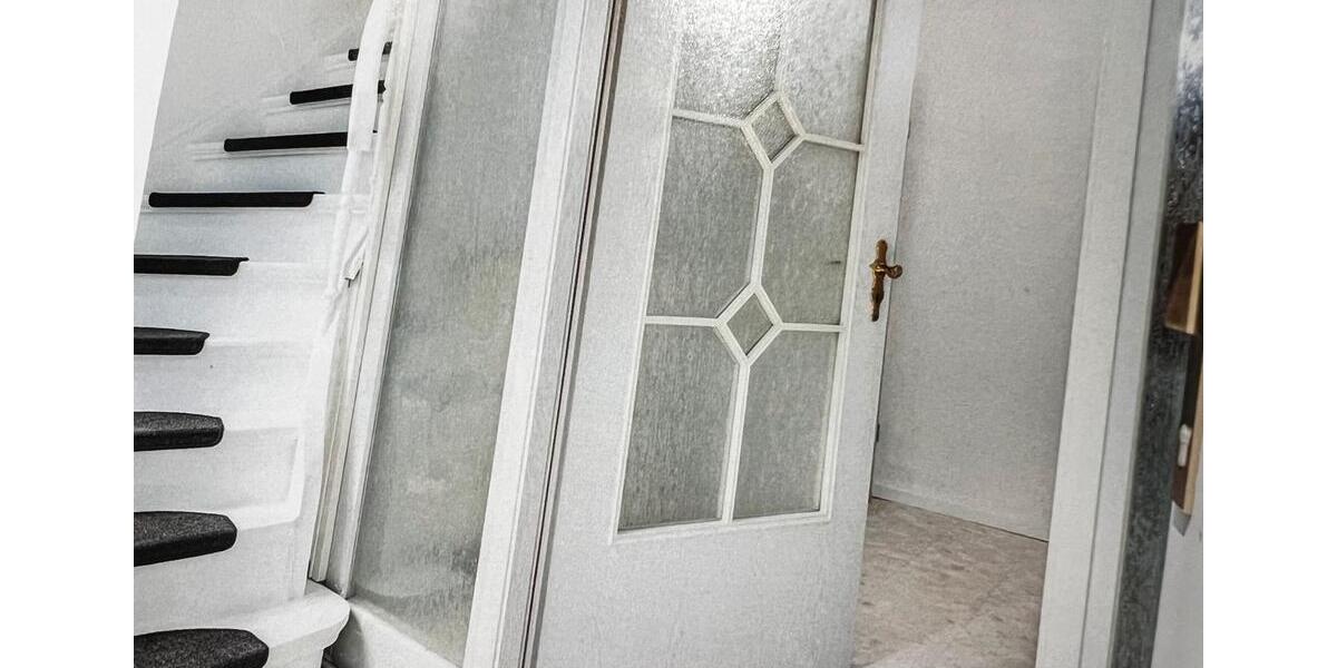 Etagenwohnung Reinbek - 5 Zimmer, 141 m&sup2;, 1.800&euro; | Angebot:25319833