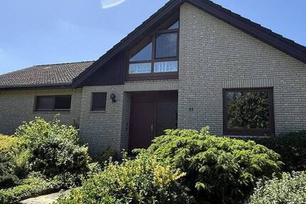 Haus Apensen - 4 Zimmer, 126 m&sup2;, 1.600&euro; | Angebot:26826179