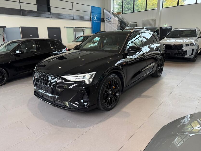 Audi e-tron 49.330 km 41.999 € Tornesch 25436