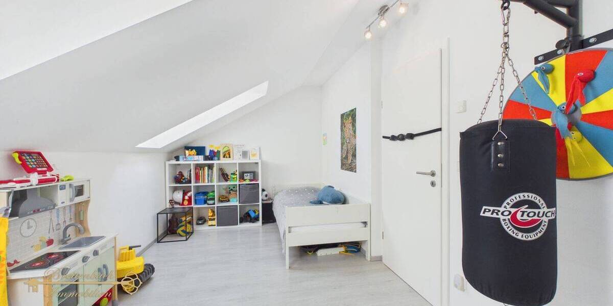 Reihenmittelhaus Norderstedt Harksheide - 5 Zimmer, 105 m&sup2;, 649.000&euro; | Angebot:26343882
