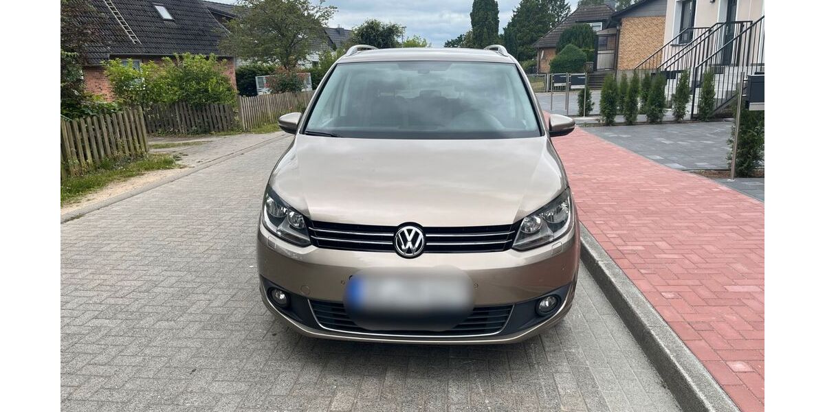 VW Touran 213.000 km 4.800 &euro; Nahe 23866
