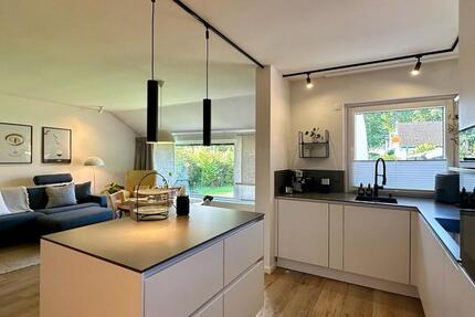 Haus Bönningstedt - 4 Zimmer, 90 m&sup2;, 1.990&euro; | Angebot:25257496