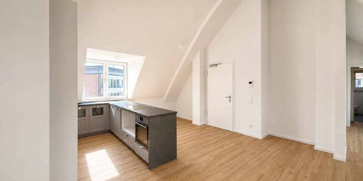 Etagenwohnung Hamburg Poppenbüttel - 2 Zimmer, 96 m&sup2;, 2.400&euro; | Angebot:26795926